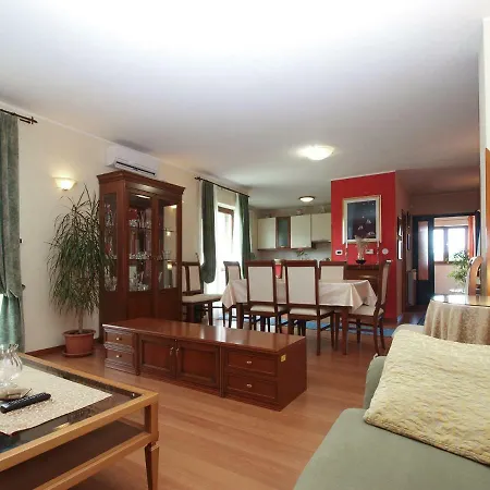 House Sofia 1888 Holiday home Pazin